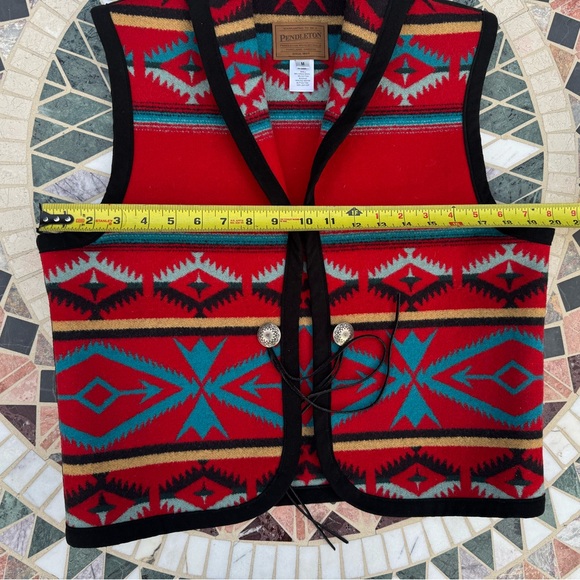 Pendleton Aztec Vest - Picture 8 of 10